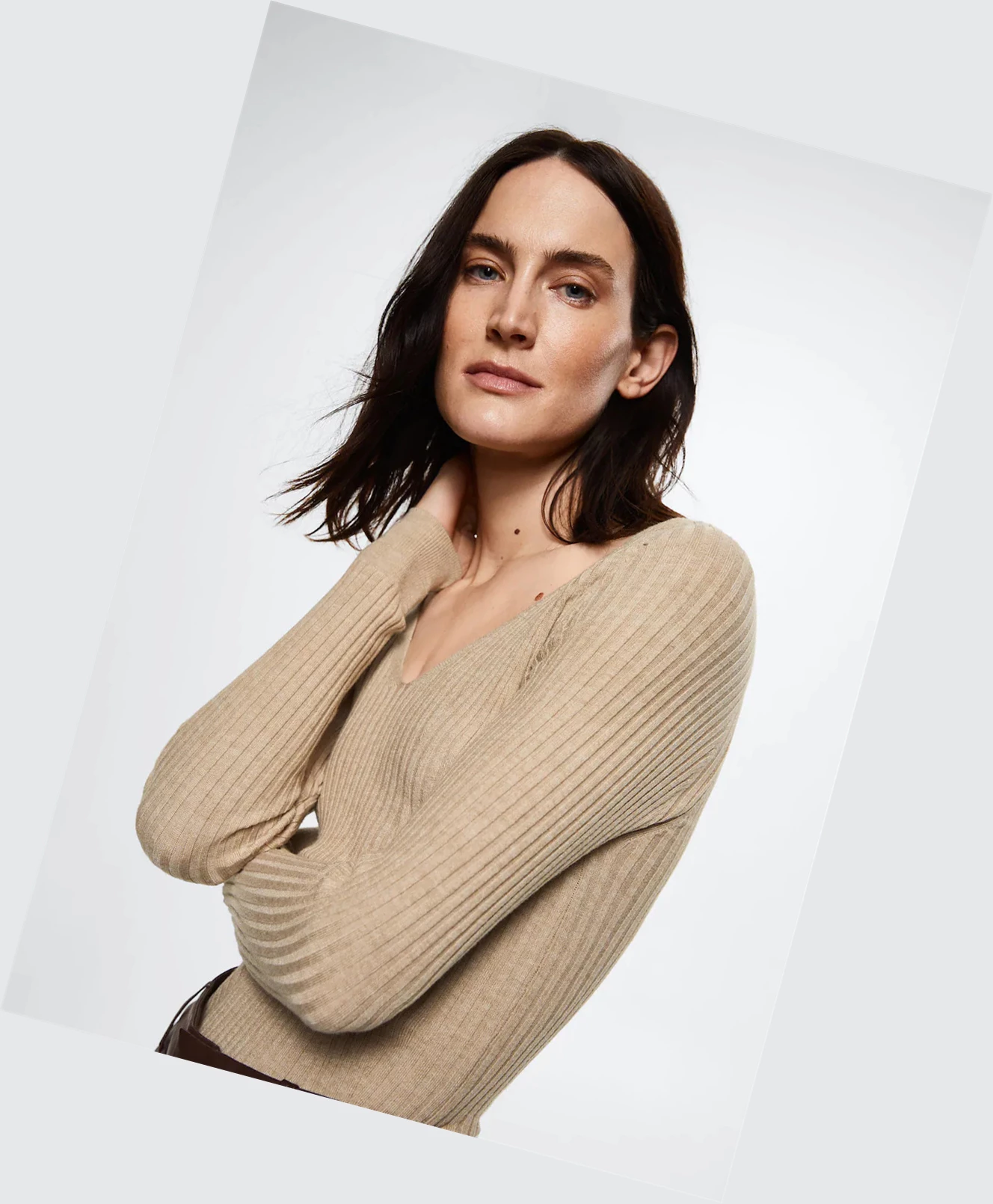 Svetre Mango V-neck Rebrovaný Knit Damske Sand | SK862498